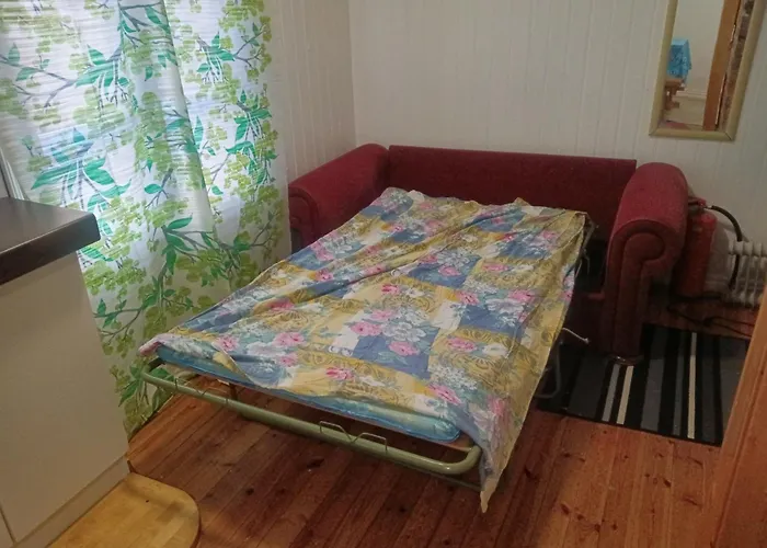 Pieni Asunto 25M2 Vanhassa Puukerrostalossa Min 2 Yoetae